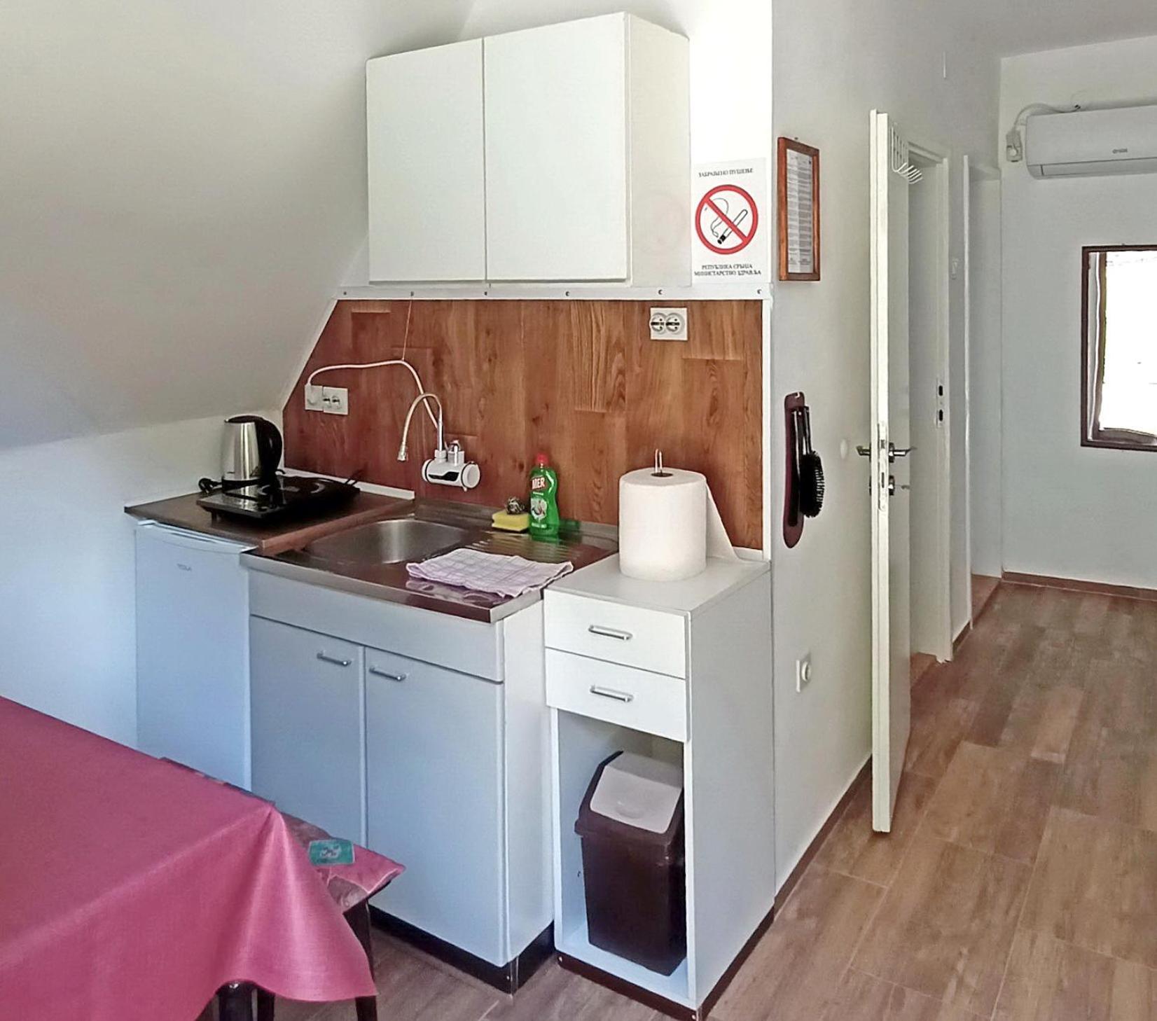 Apartman Duric Donji Milanovac Ngoại thất bức ảnh